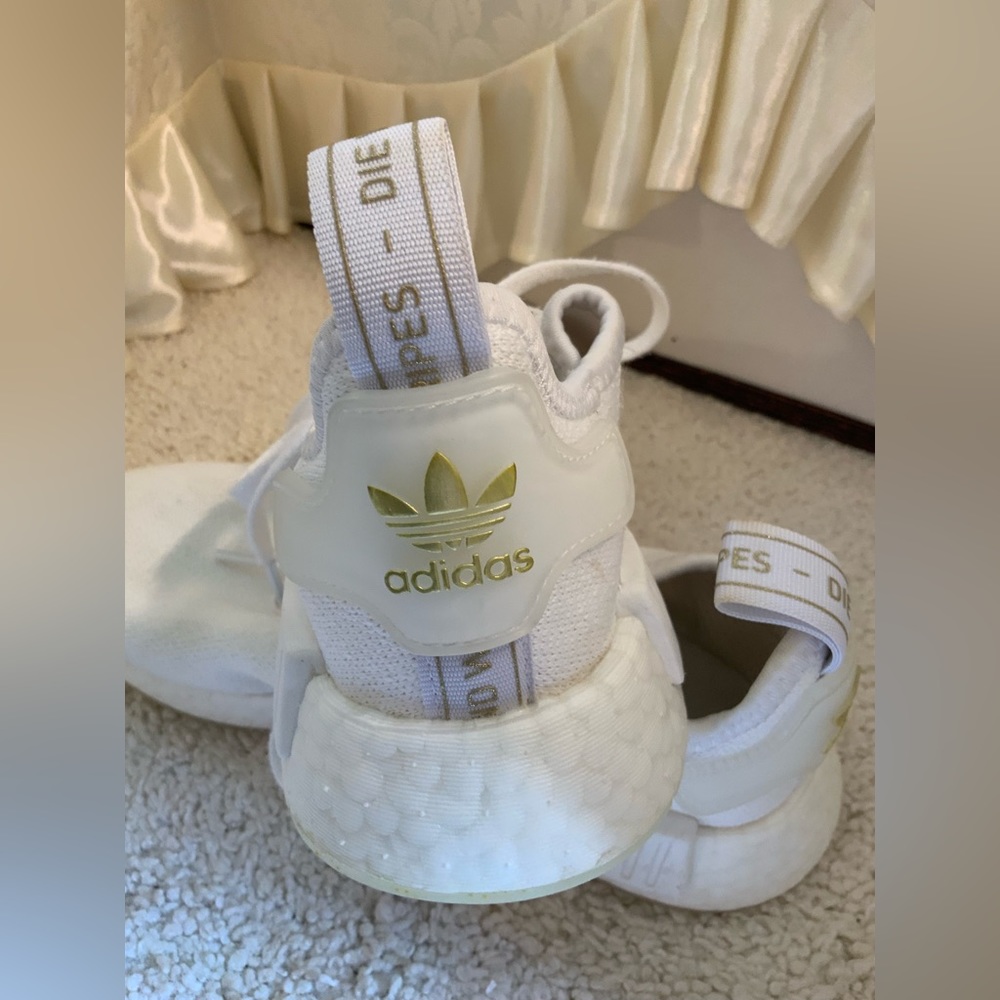 ADIDAS BOOST - Picture 13 of 16